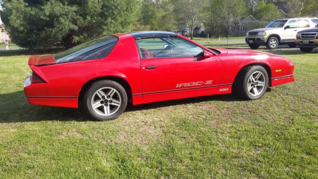 1987 Red Chevrolet Camaro Coupe