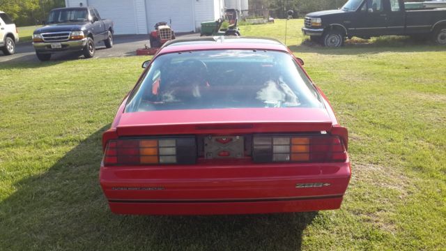 1987 Red Chevrolet Camaro Coupe