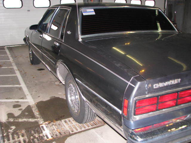 1987 Blue Chevrolet Capriceold Sedan