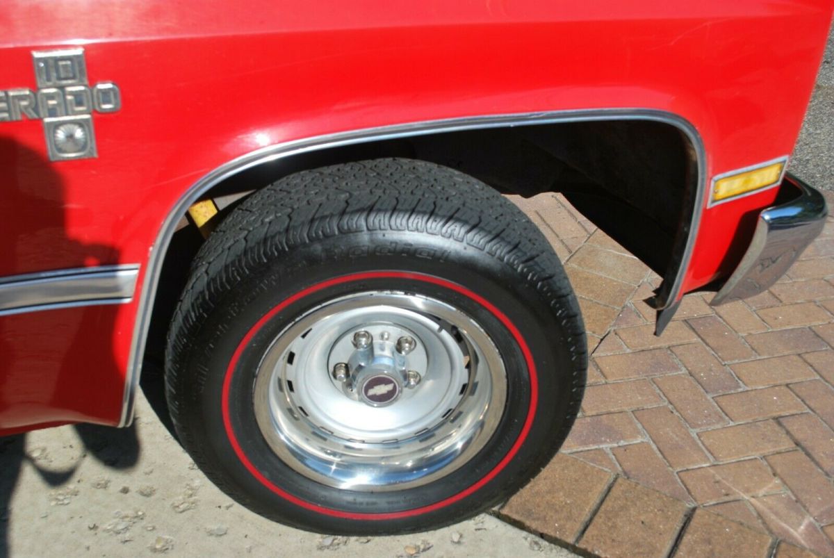 1987 Red Chevrolet C/K Pickup 1500 Standard Cab Pickup