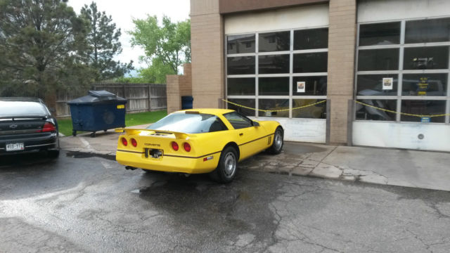 1987 RED Chevrolet Corvette