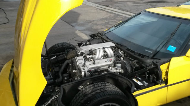 1987 RED Chevrolet Corvette