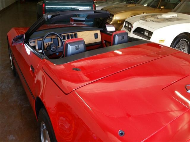 1987 Red Chevrolet Corvette --