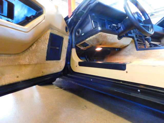 1987 Black Chevrolet Corvette Coupe