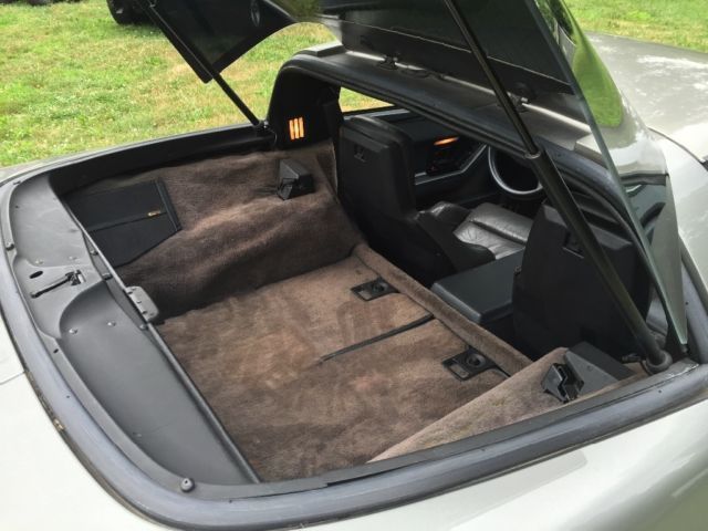 1987 Silver Chevrolet Corvette Coupe