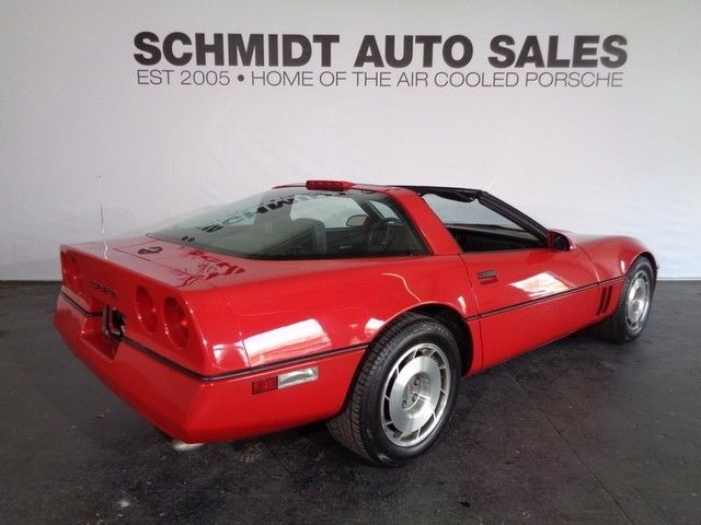 1987 Red Chevrolet Corvette Coupe