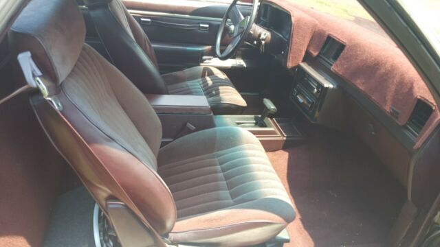 1987 Burgundy Chevrolet El Camino Standard Cab Pickup