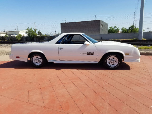 1987 White Chevrolet El Camino Standard Cab Pickup