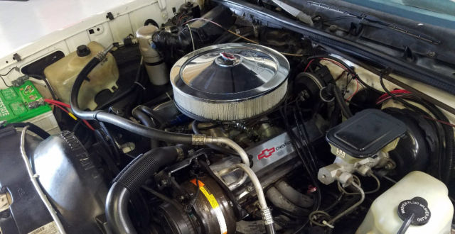 1987 White Chevrolet El Camino Standard Cab Pickup