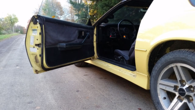 1987 Chevrolet Camaro Coupe