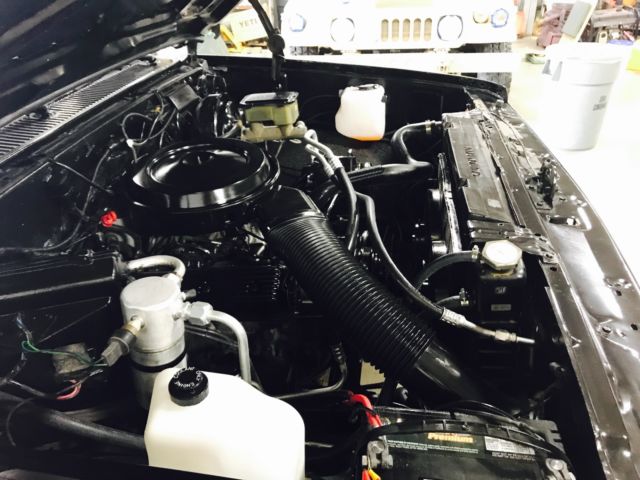 1987 Black Chevrolet C/K Pickup 1500 Standard Cab Pickup