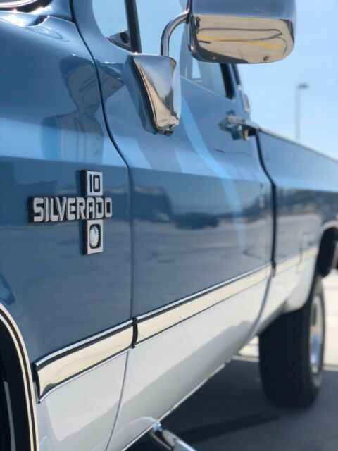 1987 Blue Chevrolet C/K Pickup 1500 Pickup