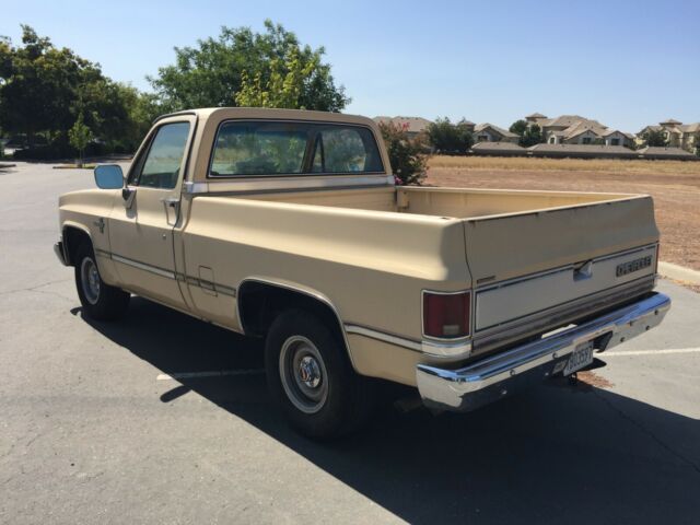 1987 Tan Chevrolet C-10 Fleetside Shortbed