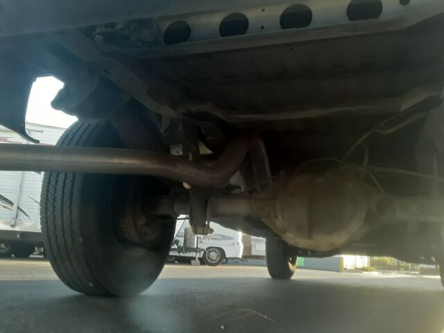 1987 White Chevrolet Silverado 2500 Standard Cab Pickup