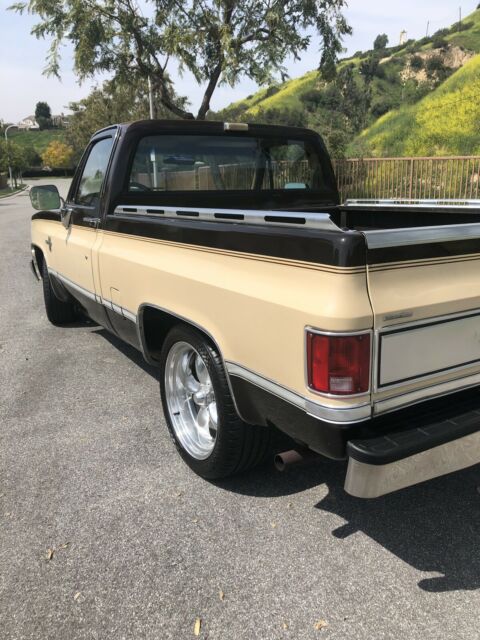 1987 brown/ tan Chevrolet C-10 Standard Cab Pickup