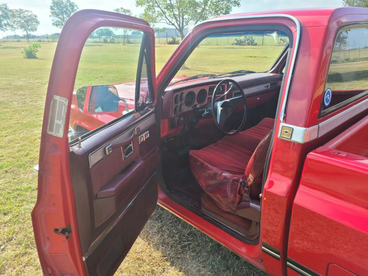 1987 Red Chevrolet R10 Standard Cab Pickup