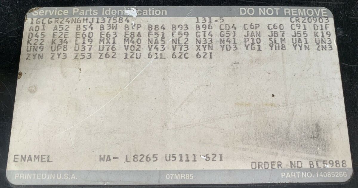 1987 White Chevrolet R20 Pickup