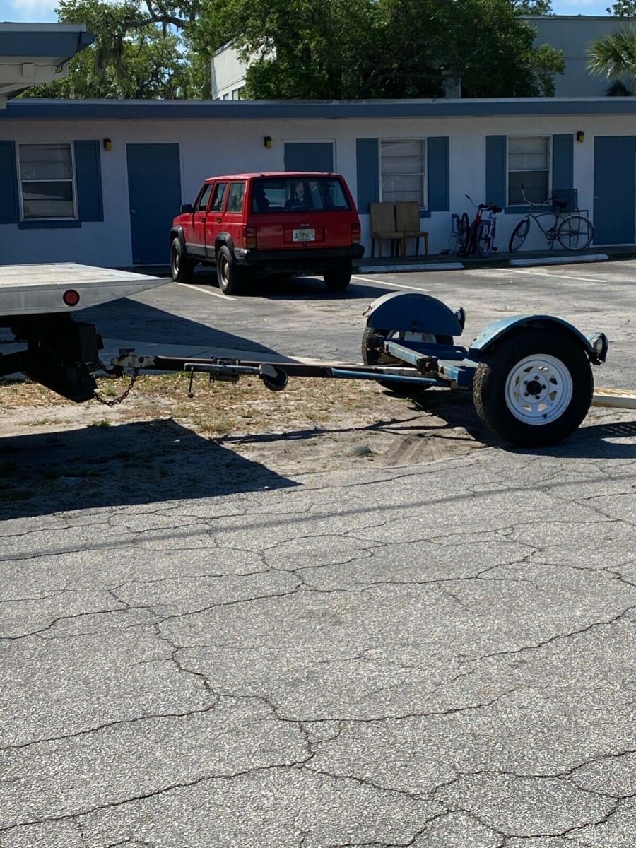 1987 Red Chevrolet R30