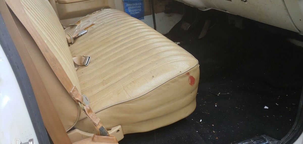 1987 White Chevrolet R30