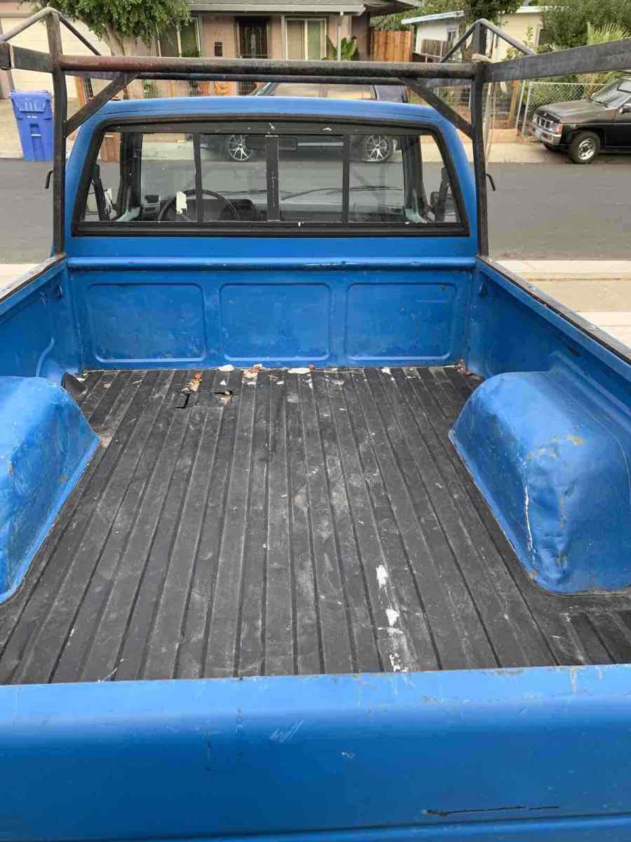 1987 Blue Chevrolet S10 Pickup