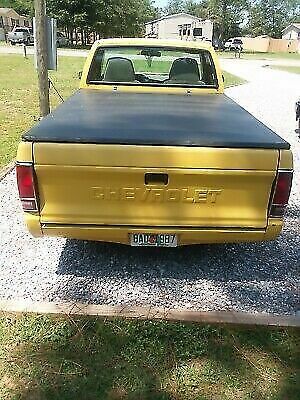 1987 Yellow Chevrolet S10 Pickup