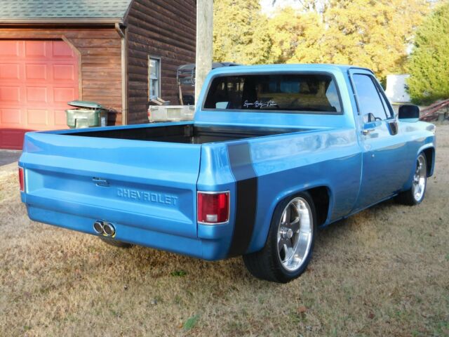 1987 Blue Chevrolet C-10 Short Box Fleet Side