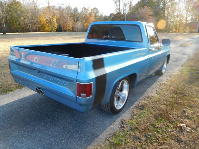 1987 Blue Chevrolet C-10 Short Box Fleet Side