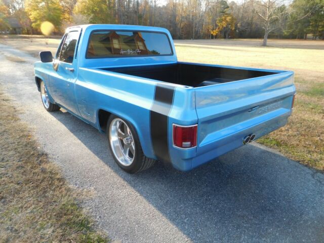 1987 Blue Chevrolet C-10 Short Box Fleet Side