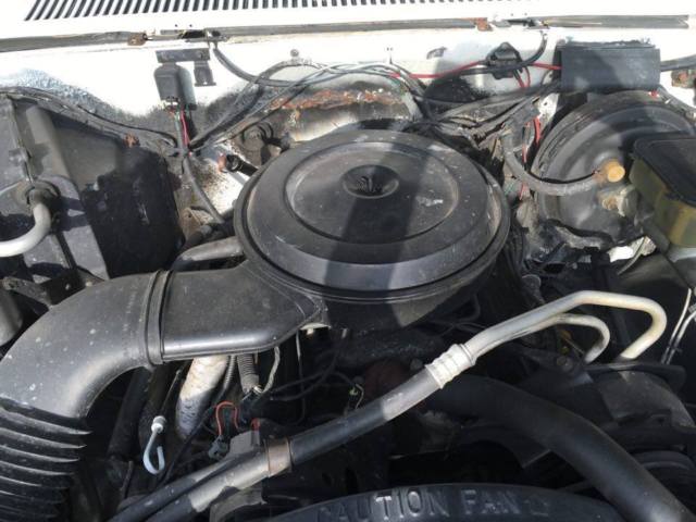 1987 White Chevrolet Silverado 1500 LWB PICKUP