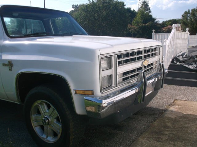 1987 White Chevrolet Silverado 1500 LWB PICKUP
