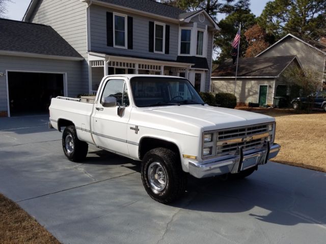 1987 White Chevrolet C/K Pickup 1500 Standard Cab Pickup