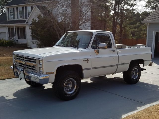 1987 White Chevrolet C/K Pickup 1500 Standard Cab Pickup