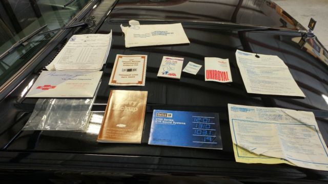 1987 Black Chevrolet C-10 pickup