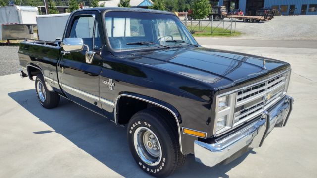 1987 Black Chevrolet C-10 pickup