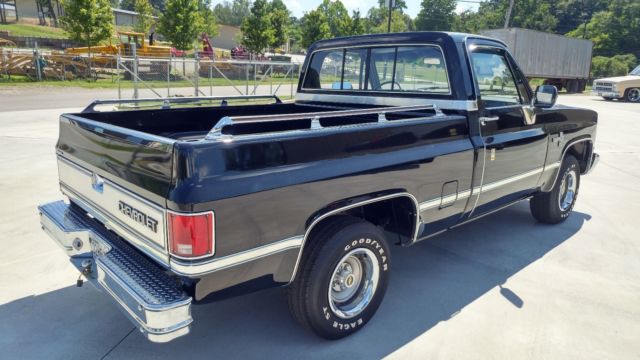 1987 Black Chevrolet C-10 pickup