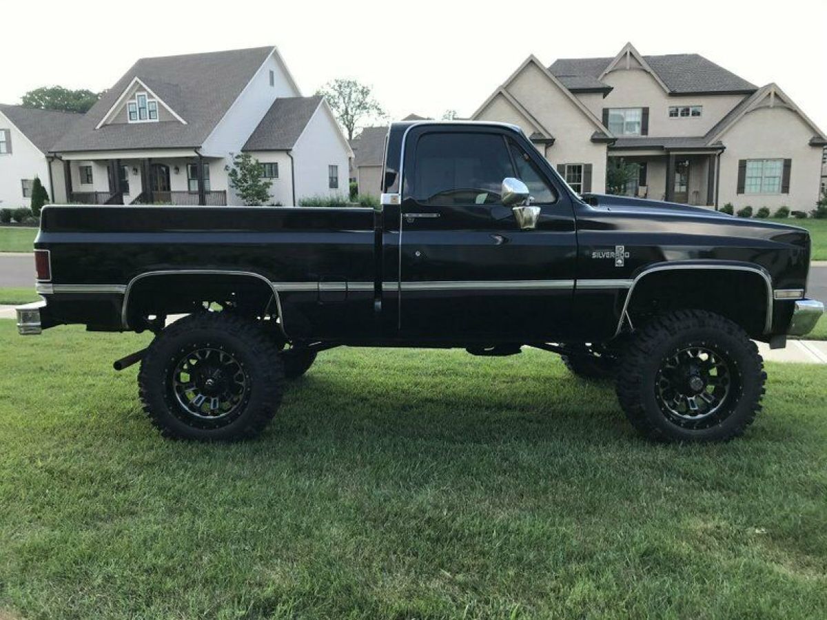 1987 Black Chevrolet Silverado 1500 Truck
