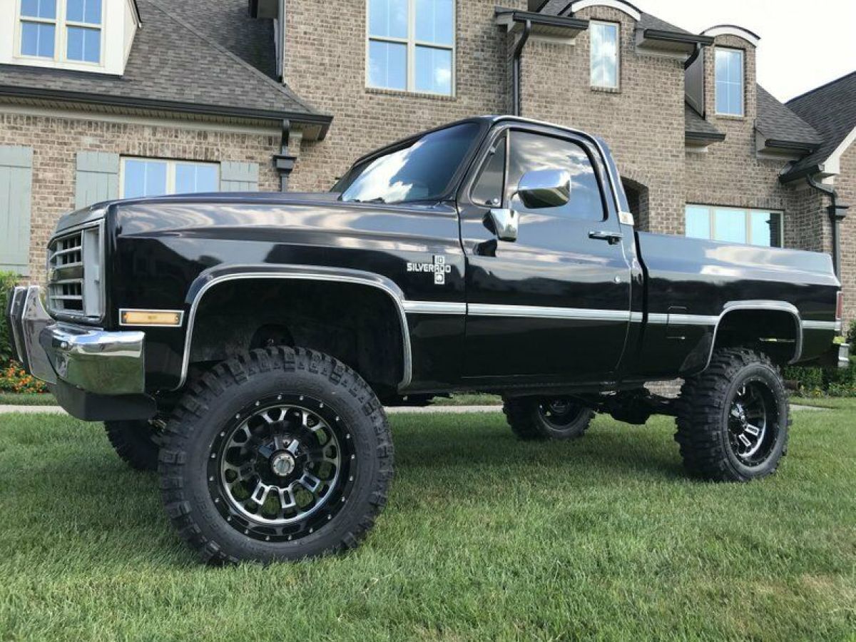 1987 Black Chevrolet Silverado 1500 Truck