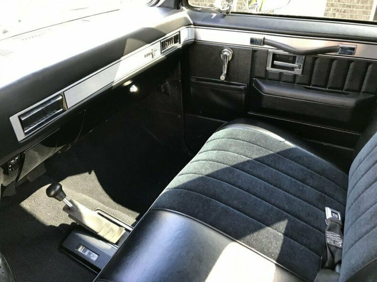 1987 Black Chevrolet Silverado 1500 Truck