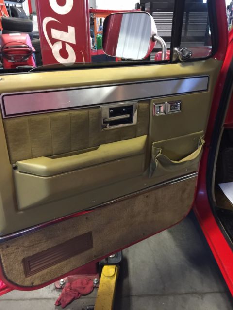 1987 Red Chevrolet C/K Pickup 1500 Standard Cab Pickup