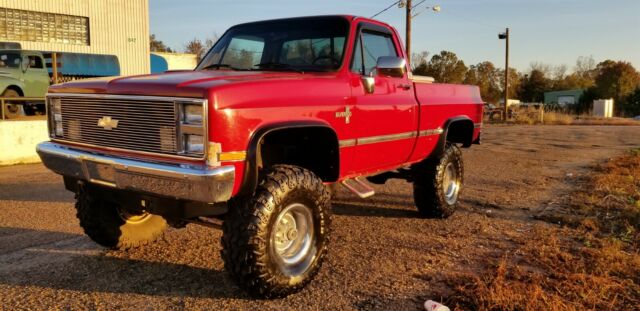 1987 Red Chevrolet C/K Pickup 1500