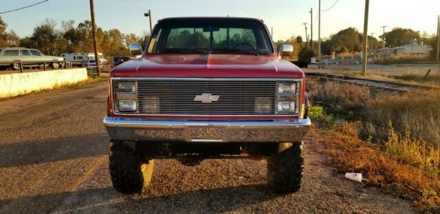 1987 Red Chevrolet C/K Pickup 1500