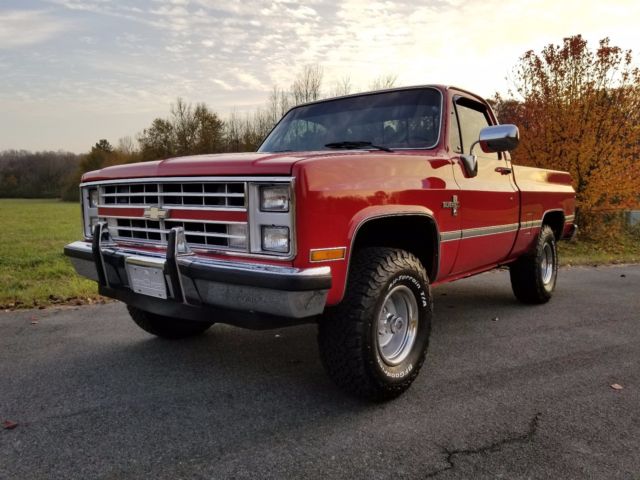 1987 Black Chevrolet C-10