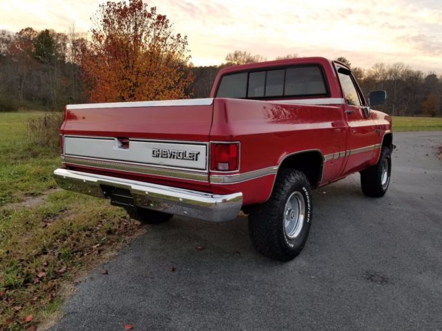 1987 Black Chevrolet C-10