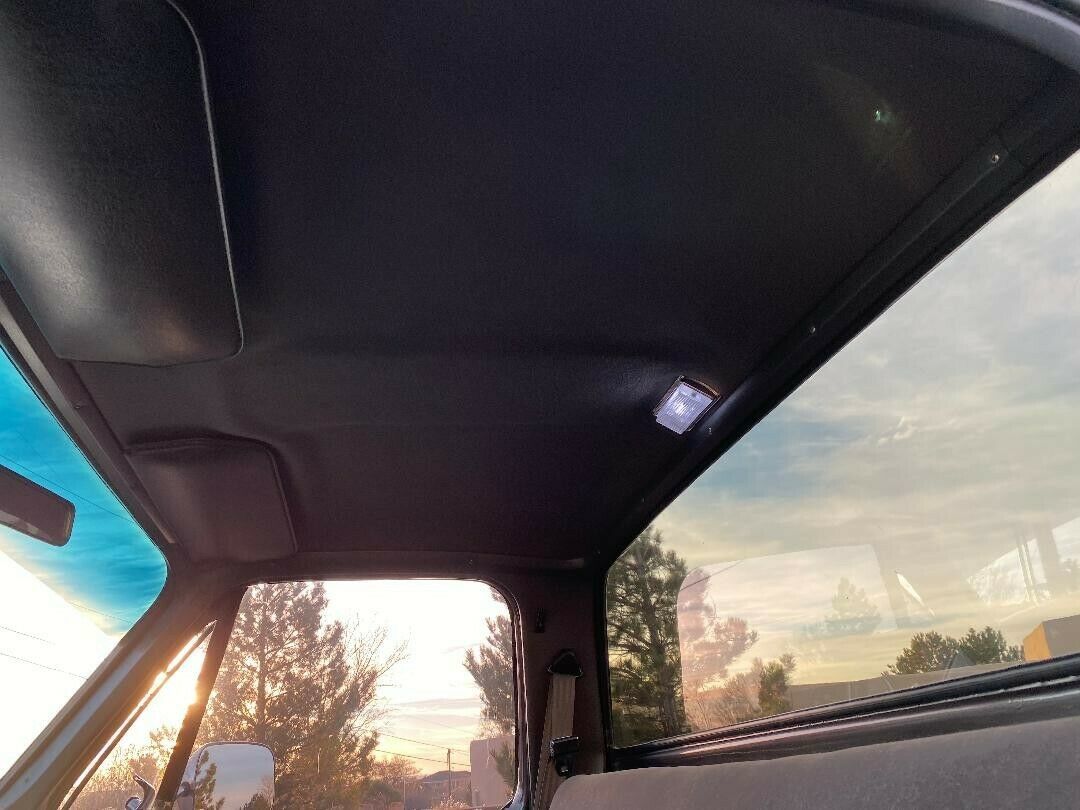 1987 Chevrolet Silverado 1500 Crew Cab Pickup