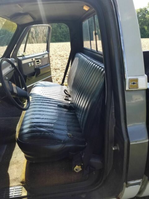 1987 Gray Chevrolet Silverado 1500 Long Wheel Base Fleetside
