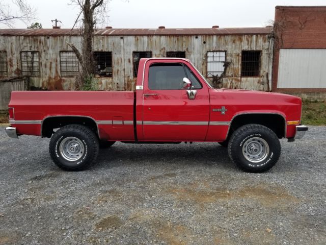 1987 Red Chevrolet Silverado 1500 Standard Cab Pickup