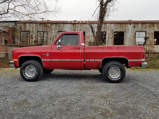 1987 Red Chevrolet Silverado 1500 Standard Cab Pickup