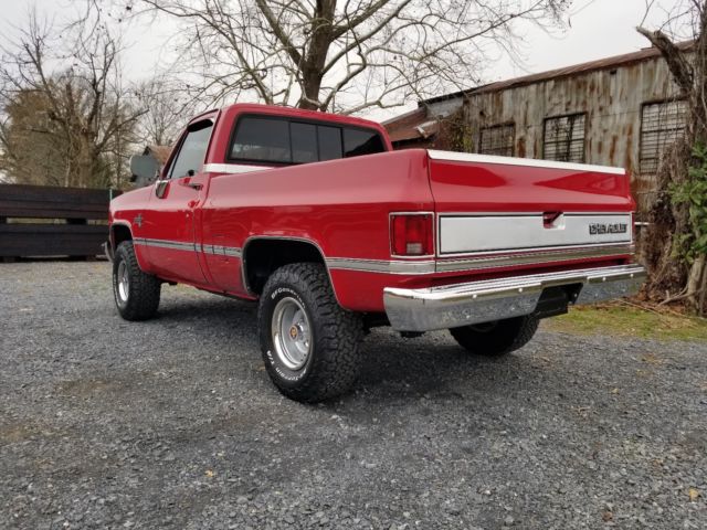 1987 Red Chevrolet Silverado 1500 Standard Cab Pickup