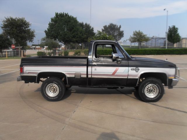 1987 Blue Chevrolet C-10 Pick Up