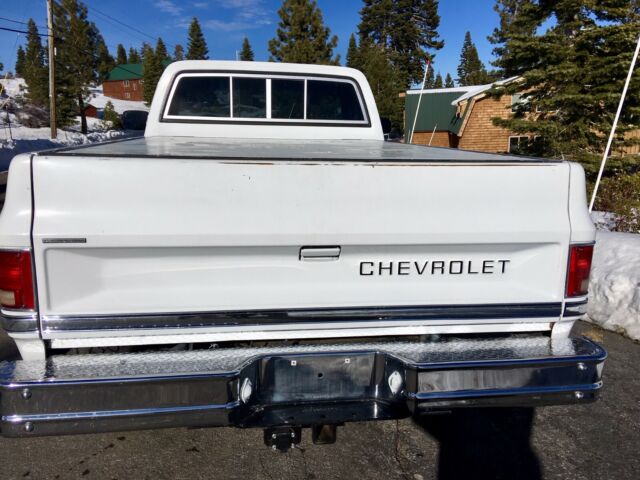1987 White Chevrolet C/K Pickup 2500 Standard Cab Pickup
